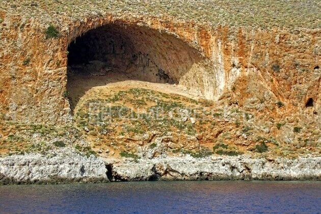 Tersanas Cave
