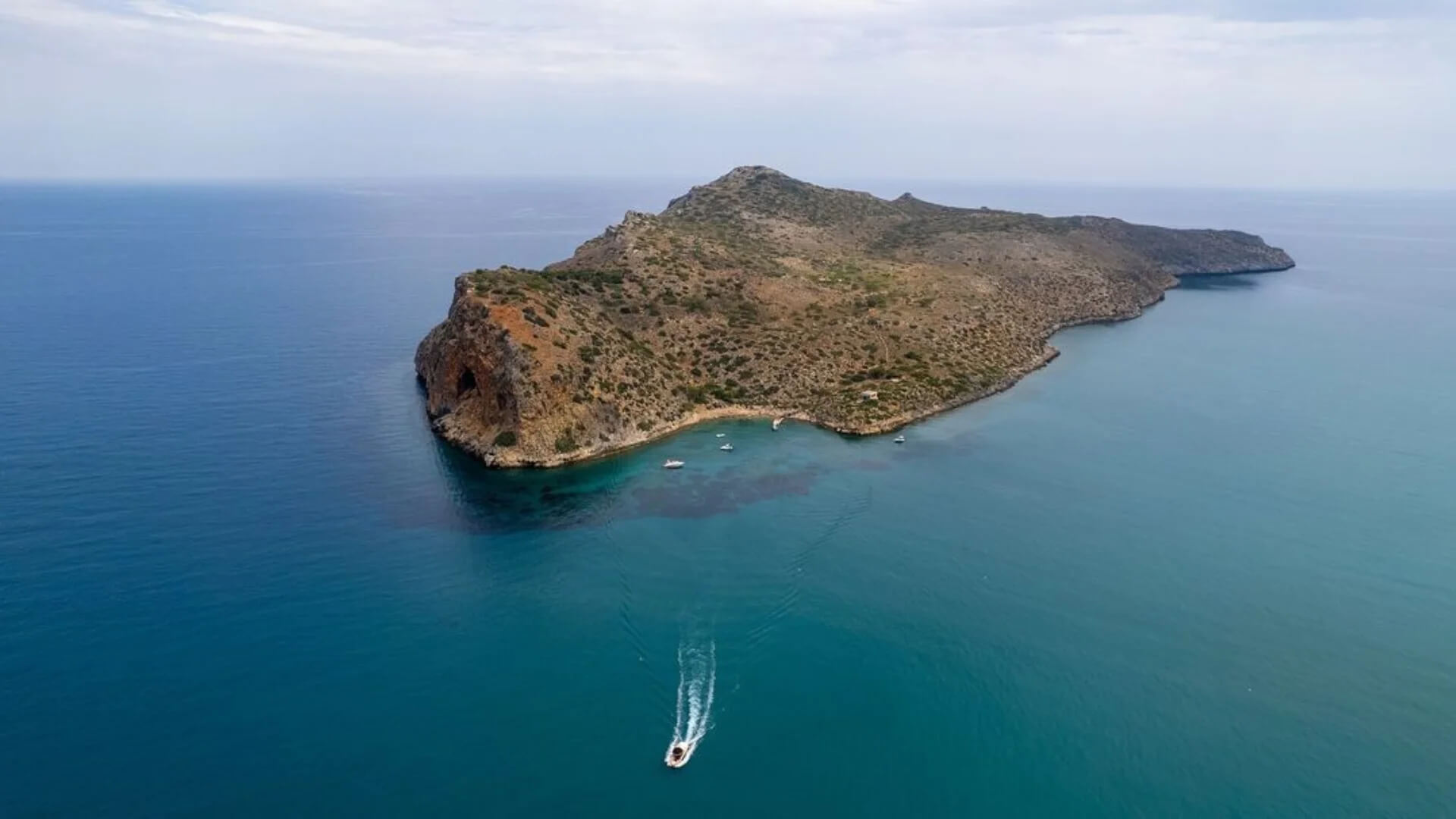 Theodorou Island Beach